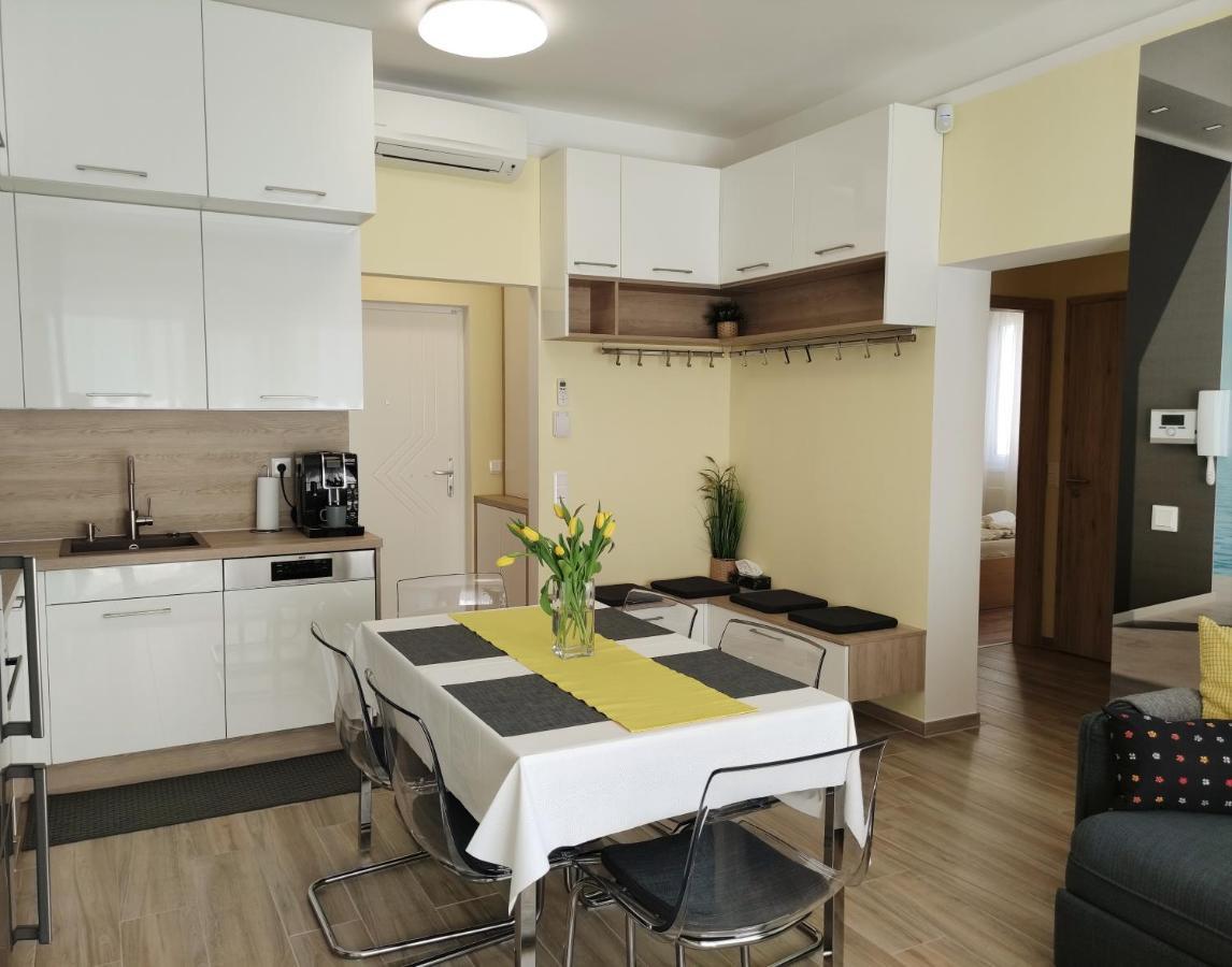 Fecskefészek Apartman Keszthely Esterno foto