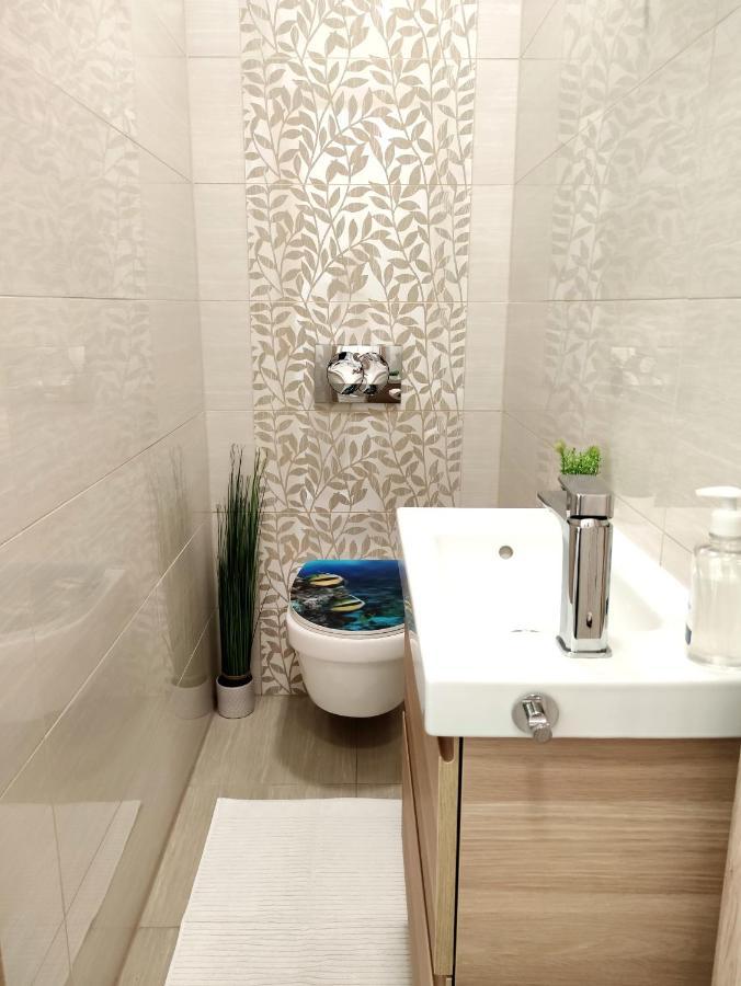 Fecskefészek Apartman Keszthely Esterno foto