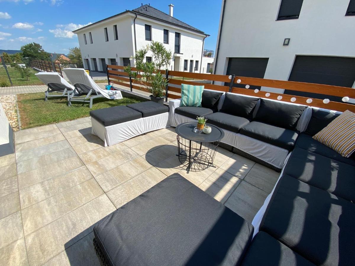 Fecskefészek Apartman Keszthely Esterno foto