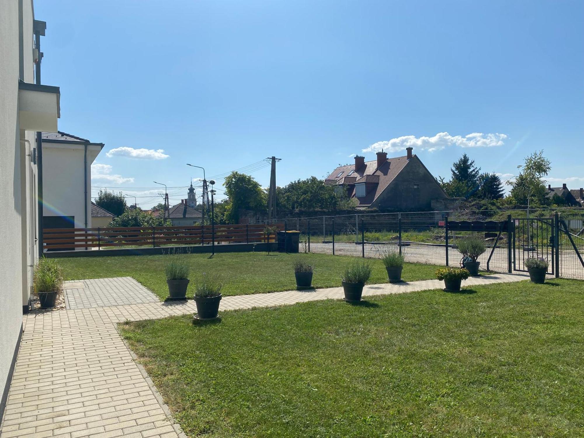 Fecskefészek Apartman Keszthely Esterno foto